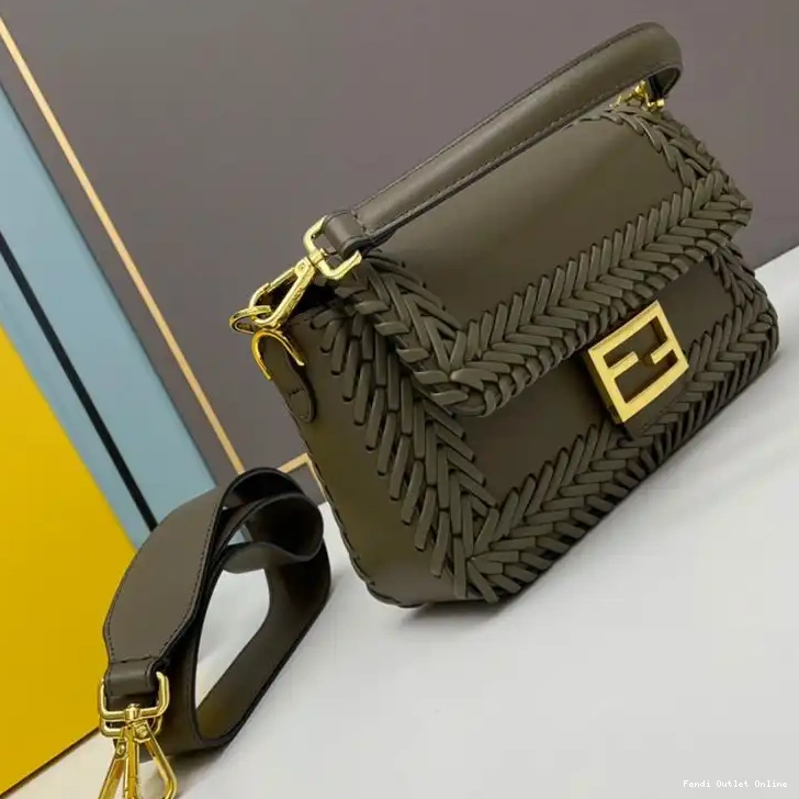 Cheap Leather Medium Fendi Stitching Baguette In Green Bag 0530